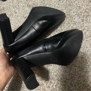 Naturalizer Women’s pump